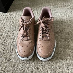 GENTLY WORN tan nike air forces!